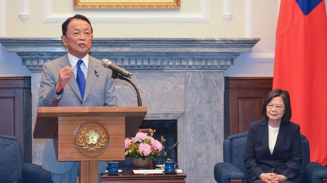 日本前首相麻生太郎访台强硬表态