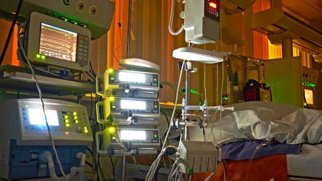 الأضواء الاصطناعية في المستشفيات قد تمنع المرضى من النوم وتؤثر على سرعة التئام الجروح