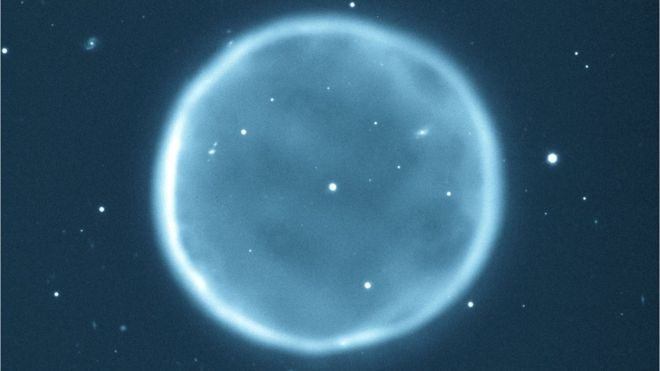 artist impression issued by T.A.Rector and B.A.Wolpa of Abell 39, a beautiful planetary nebula 7,000 light years from Earth.