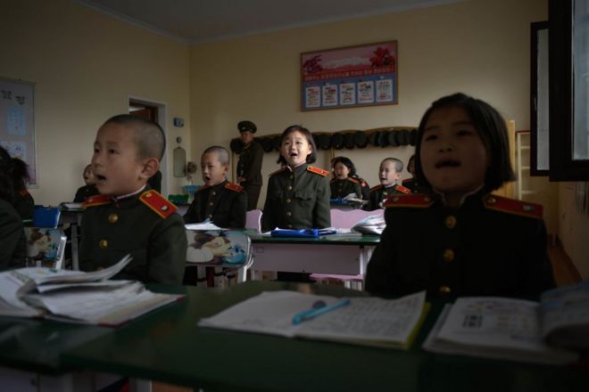 북한의 학생들