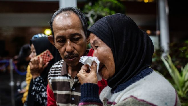 Relative waits for news after crash