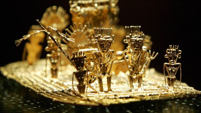 Доколумбовое золотое произведение искусства, известное как плот Муйска в Боготском музее золота, представляющее церемонию Эльдорадо в культуре Муйски.