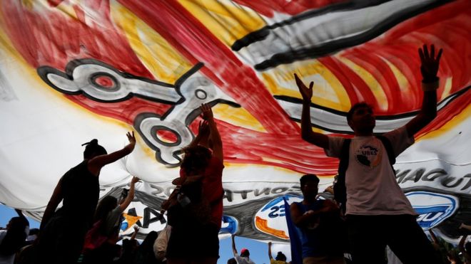 Protesto em Brasília contra cortes de gastos na educação