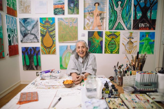 Luchita Hurtado, 2019, © Luchita Hurtado, Cortesía de la artista y Hauser & Wirth, Foto: Oresti Tsonopoulos
