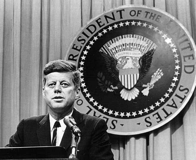 Президент Джек Кеннеди, изображенный в 1963 году