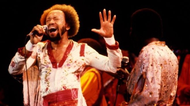 Maurice White performs with Earth, Wind & Fire in Oakland, California (01 December 1979)