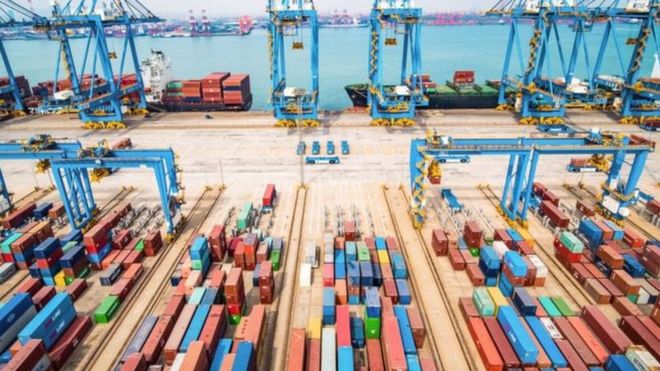 Cuộc chiến thương mại đã làm tổn hại nền kinh tế hai nước.