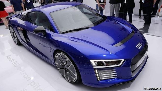 Прототип Audi без водителя автомобиля