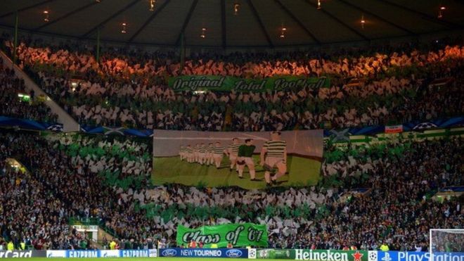 Поклонники кельтов во время их группового матча 2013–14 годов против Ajax