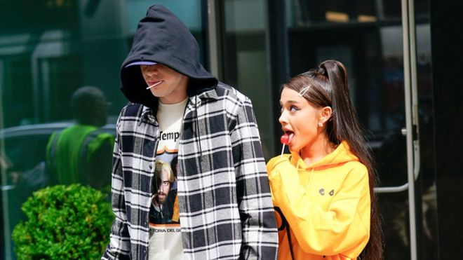 Resultado de imagen para ariana grande y pete davidson