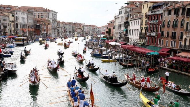Ежегодная регата на Большом канале в Венеции