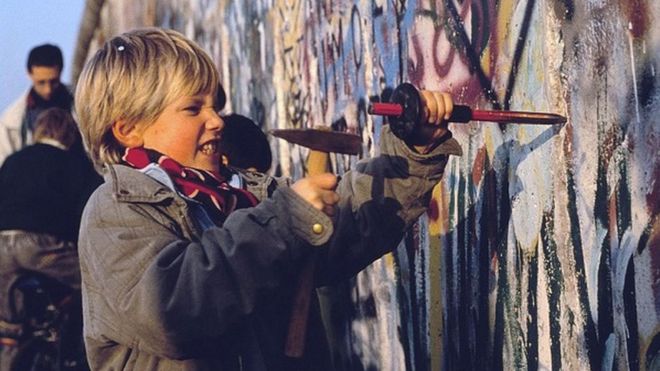 Berlinski zid - pad