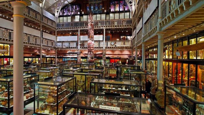 整个馆藏共有约50万件来自全球各地的珍奇物品。(图片来源: Pitt Rivers Museum)