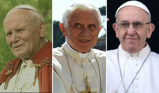 Папа Иоанн Павел II, папа Бенедикт и папа Франциск