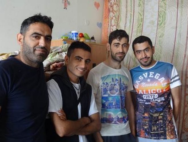 Четверо молодых людей из Сирии