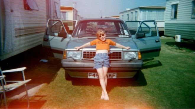 Кэтрин Кэмерон и автомобиль