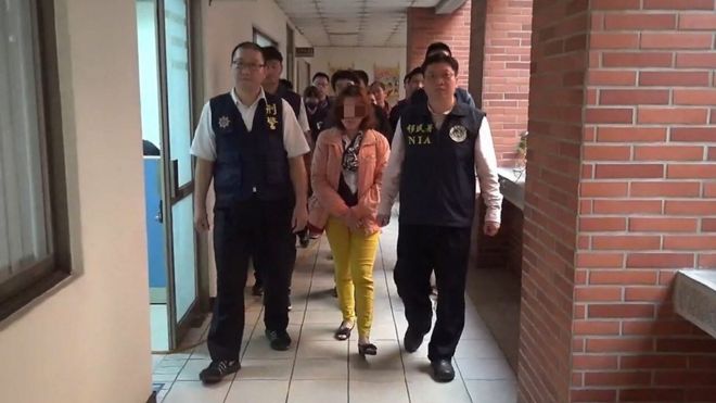 Taiwanese official arrest Vietnamese couples