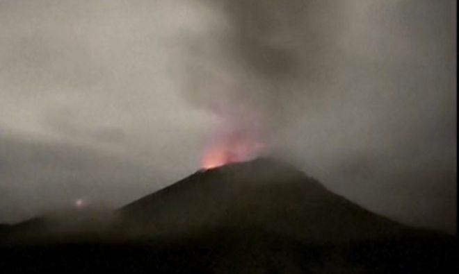 Vulkan Popokatepetl - ubrzani snimak erupcija