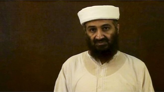 Усама бен Ладен показан на этой видеозаписи, сделанной Пентагоном США 7 мая 2011 года.