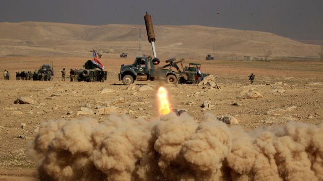 Members of the Iraqi rapid response forces fire a missile toward Islamic State militants during a battle in the south of Mosul, Iraq February 19, 2017.
