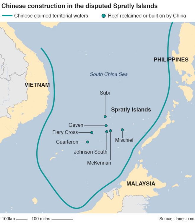 Карта, показывающая китайское строительство на спорных островах Спратли