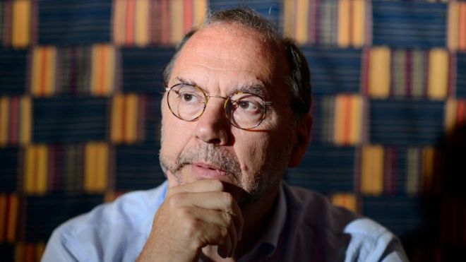 Peter Piot: “Durante una semana estuve en vilo entre el cielo y la Tierra, en el filo de lo que pudo haber sido el final”. (Foto de archivo)