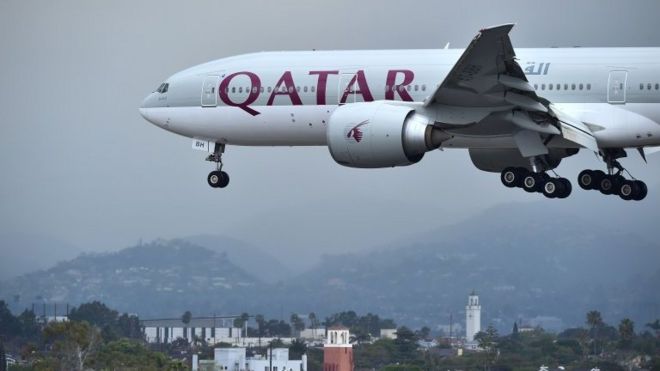 A Qatar Airways aircraft coming in for a landing at Los Angeles International Airport on 21 March, 2017