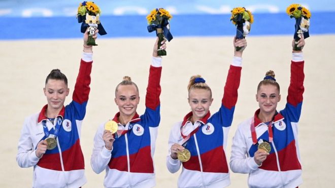 Gymnastics Russian team celebrates victory