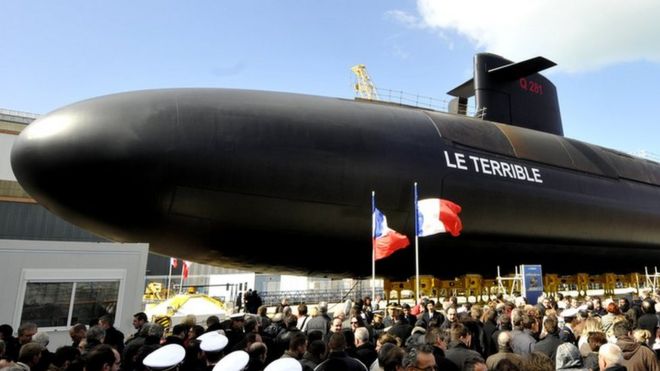 Ужасная атомная подводная лодка нового поколения, изображенная во время инаугурации президента Франции Николя Саркози в Шербуре, Франция, 21 марта 2008 г.