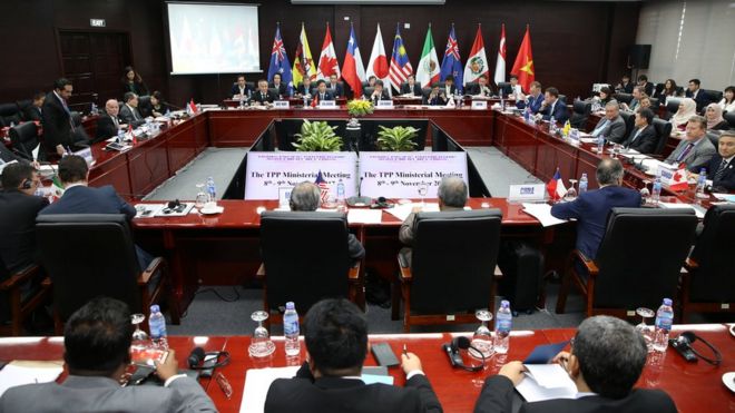 Министры торговли и делегаты от остальных членов Транстихоокеанского партнерства (ТТП) присутствуют на министерском совещании ТТП во время Apec 2017