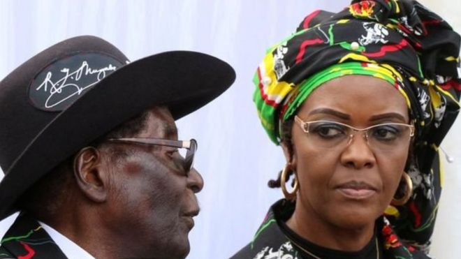 Rais Mugabe na mkewe bi Grace Mugabe