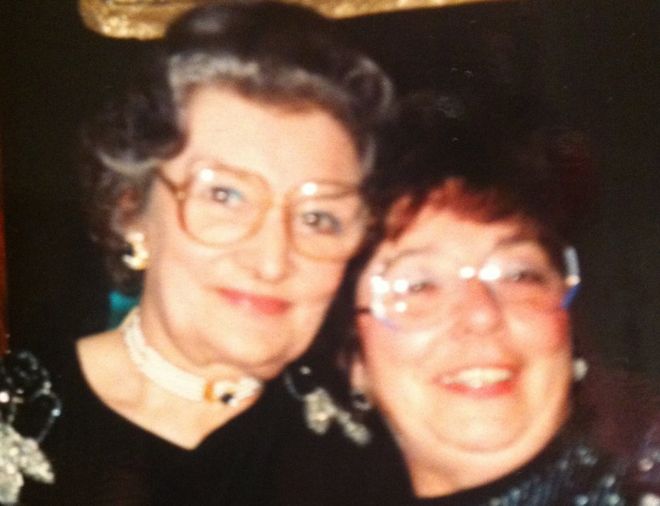 Барбара Льюис (слева) и Маргарет Ригби