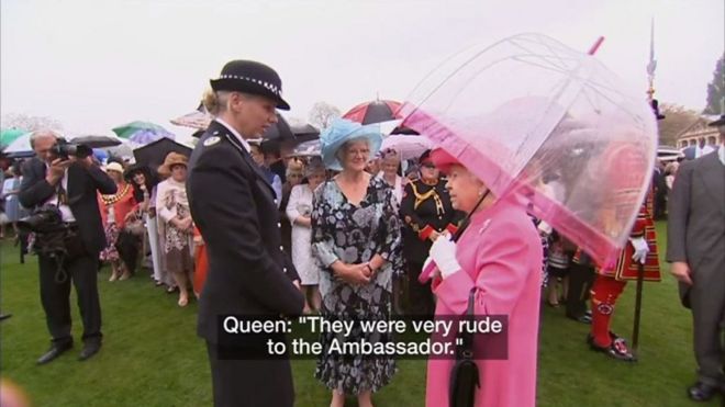 英女王、中国使節は「とても失礼だった」