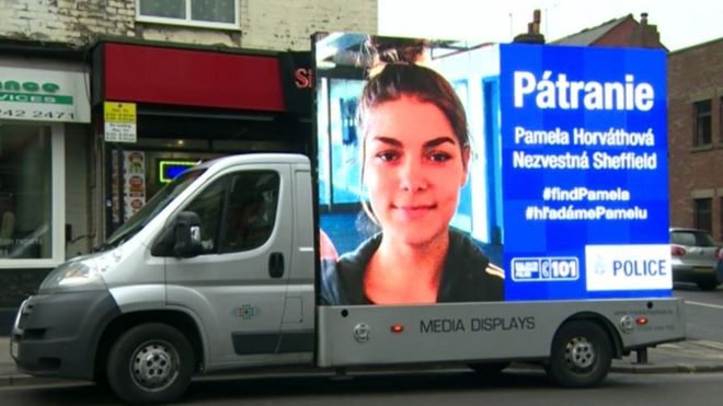 Полиция Южного Йоркшира объехала фургон вокруг Шеффилда, показывая фотографию Памелы Хорватии