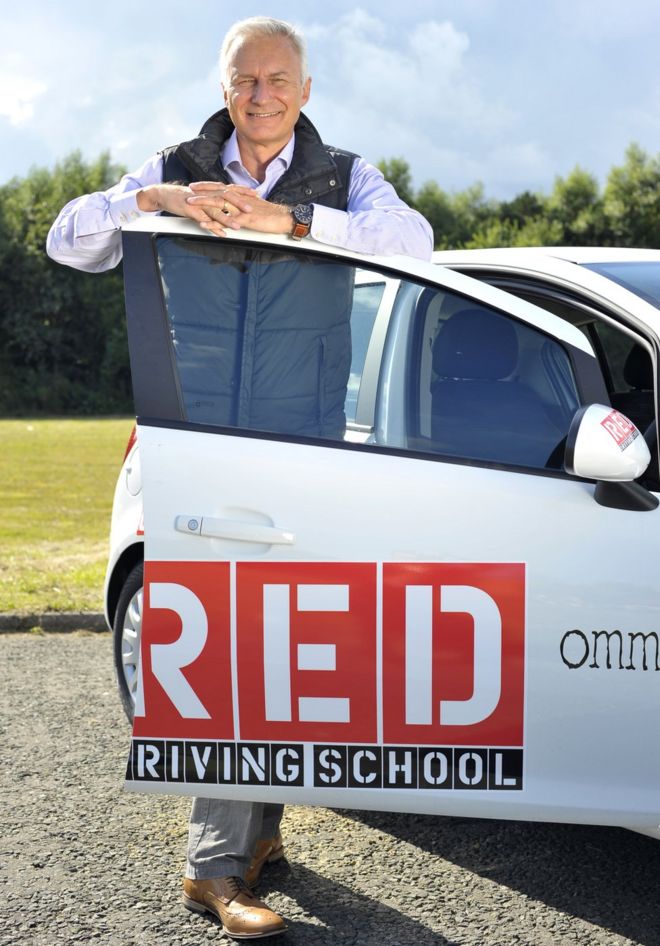Ян Макинтош, руководитель Red Driving School