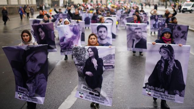 تجمع در شهر برلین در همبستگی با اعتراضات در ایران