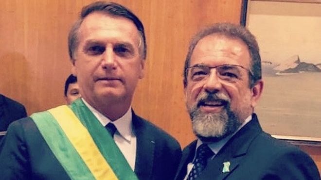 Presidente da Taurus, Salesio Nuhs, esteve como convidado na posse do presidente Jair Bolsonaro