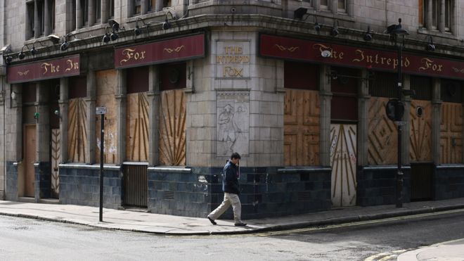 Бесстрашный Лис в центре Лондона, закрытый в 2008 году