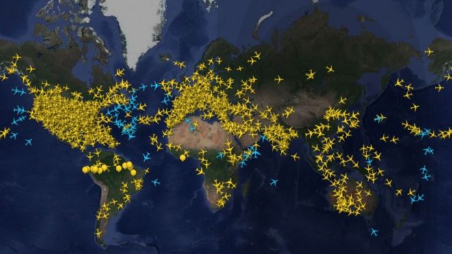 Karta mirovogo aviacionnogo trafika 18 marta 2020 goda v 16:30 UTC