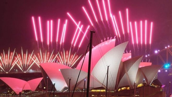 Fuegos artificiales en la Sydney Opera House