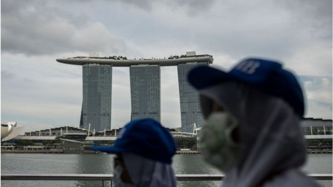 সিঙ্গাপুরে অনেক মানুষ করোনাভাইরাসে আক্রান্ত হলেও এখন পর্যন্ত কারও মৃত্যুর খবর পাওয়া যায়নি।