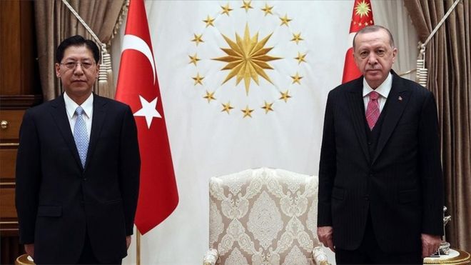 Çin'in Ankara Büyükelçisi Liu Şaobin, 15 Aralık'ta Cumhurbaşkanı Recep Tayyip Erdoğan'a güven mektubunu sunmuştu