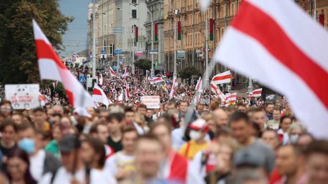 Protesters in Minsk, 6 September