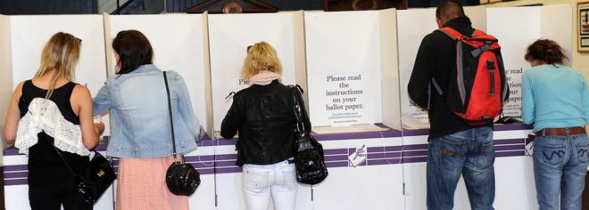 Австралийские избиратели в Бонди (август 2010 г.)