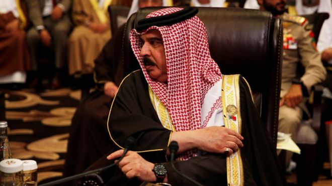 Король Бахрейна Хамад бин Иса Аль Халифа принимает участие в саммите Лиги арабских государств в Иордании (29 марта 2017 года)