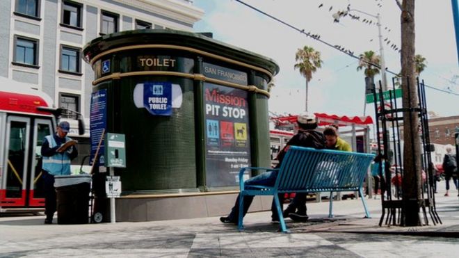 Туалет в районе миссии Сан-Франциско