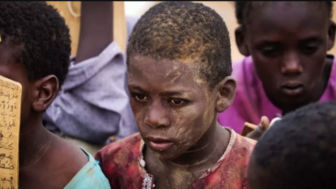 Дети в школе на востоке Мали