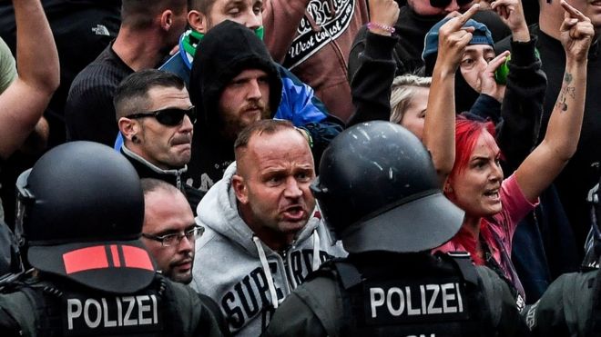 Крайне правые протестующие в Хемнице