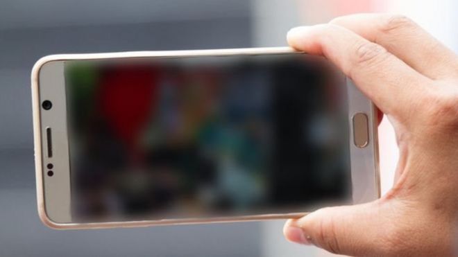 ஆபாசமான விளம்பரம் வருவதற்கு காரணம் நீங்களா? சரிசெய்வது எப்படி?