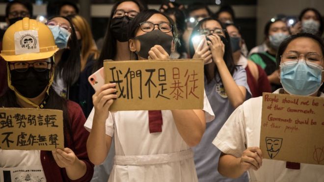 有调查指出通识科没有令香港青年激进化，但似乎比较成功地提高了中学生的公民意识。